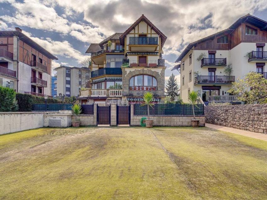 Apartamento Piso Reformado En 1ª Línea